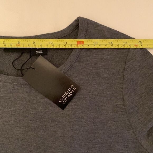 NWT Adrienne Vittadini Gray Knit Scoop Neck 3/4 Sleeves Striped Bottom Size L - Picture 5 of 9